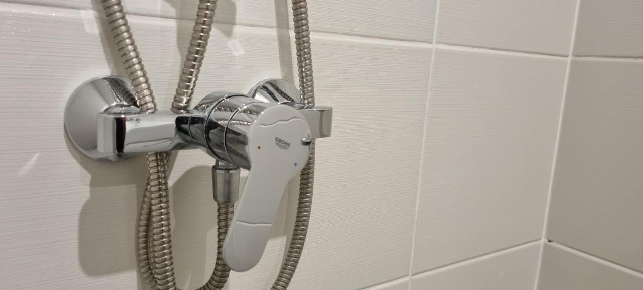 Hos-Cegledi Vendeghaz Miskolc -Oenallo Otthon, Mely Csak Az Oenoeke Екстериор снимка